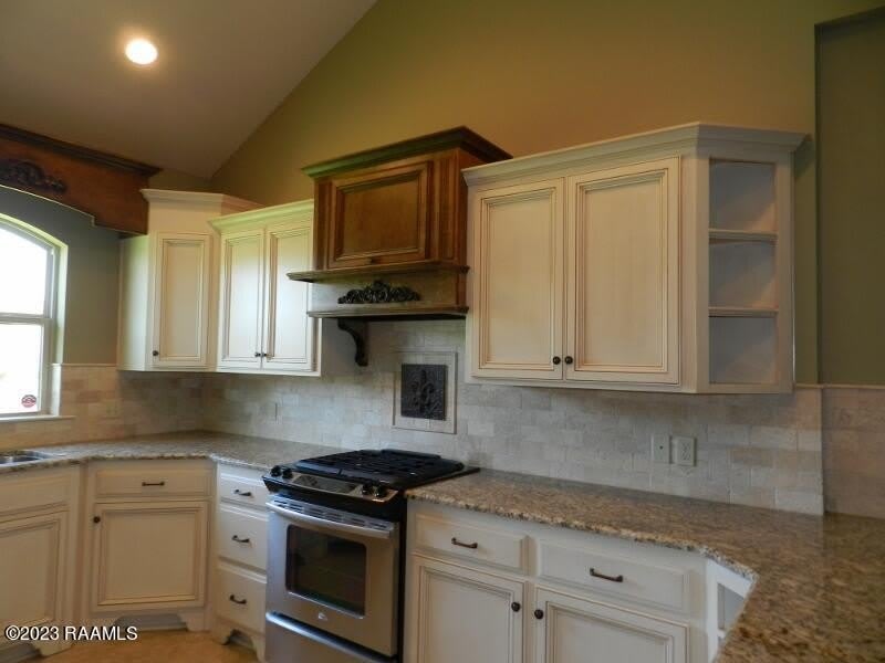 201 Grand Pointe Boulevard – photo 4