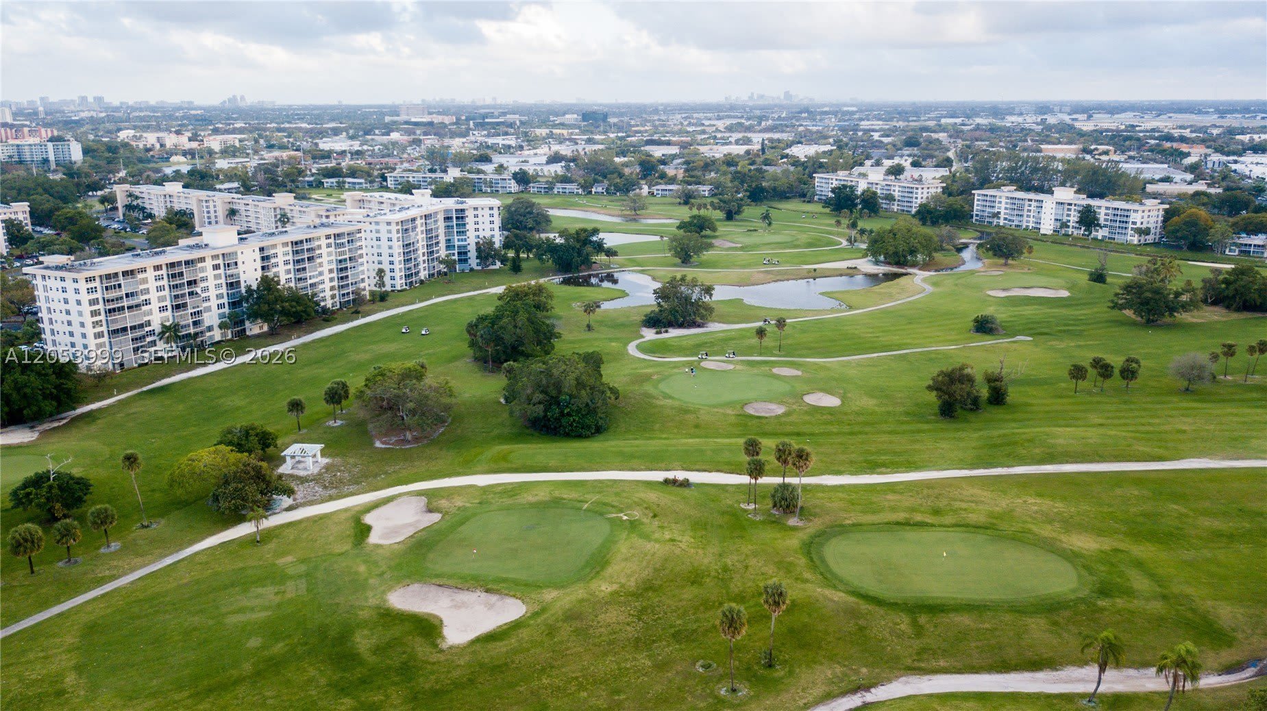 2850 N Palm Aire Dr – photo 4