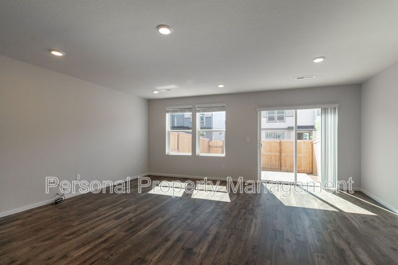 10418 NE 121st Ave – photo 4