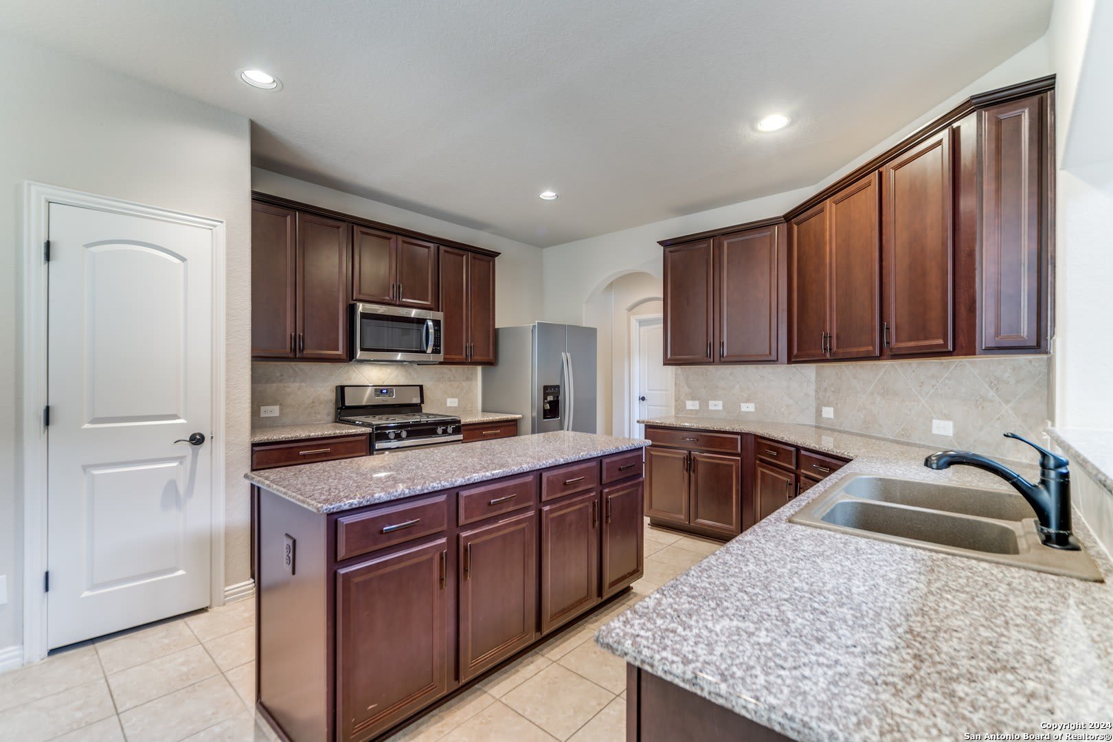 111 DOVETAIL ST – photo 5