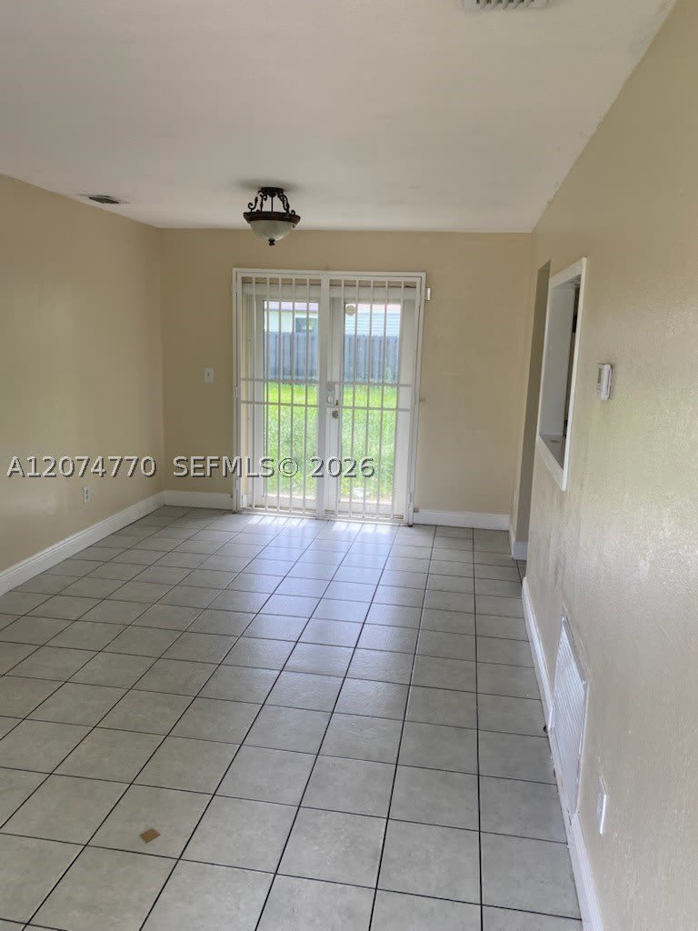 27922 SW 130th Ct – photo 2