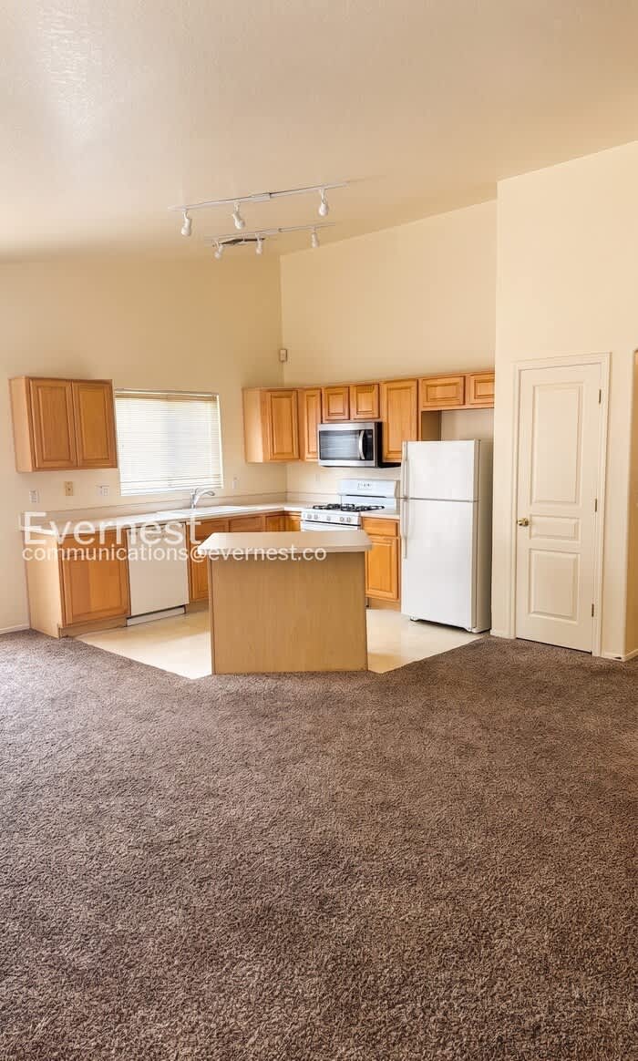 2542 West Sunstar Place – photo 5