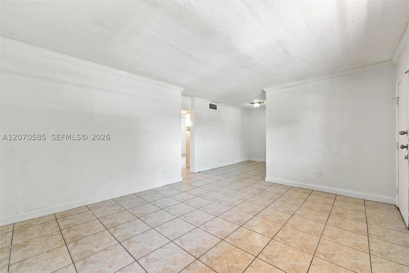 1245 W 24th St – photo 4