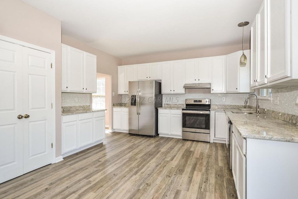 1523 Anchors Way – photo 4