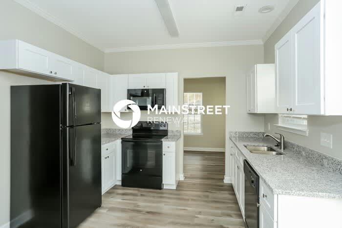 823 Winthrop Ln – photo 4