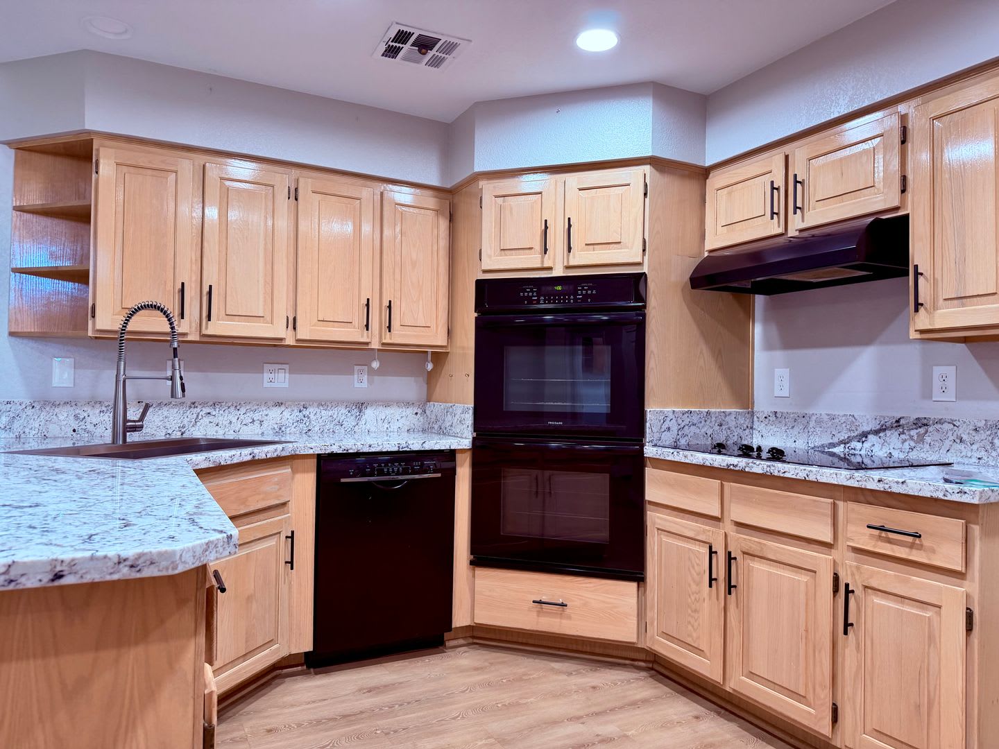 Large 2 bedroom corner unit townhome – photo 4