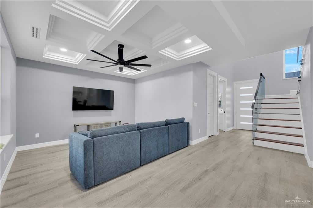 600 W Seminole Avenue – photo 4