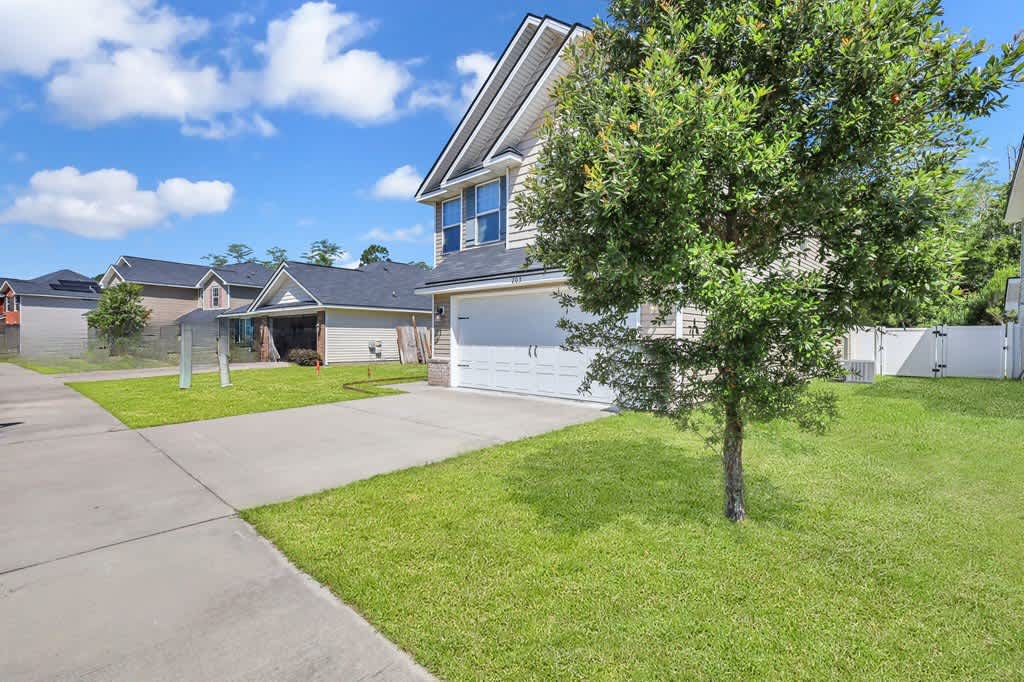 203 Grandview Dr. – photo 3