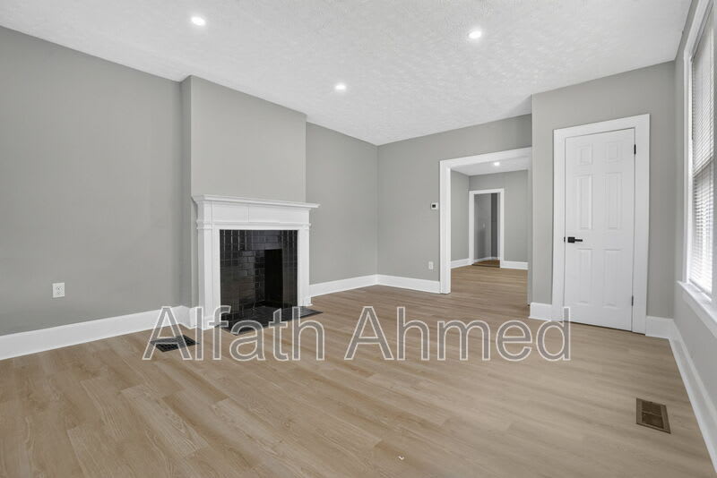 1770 Kent St – photo 5