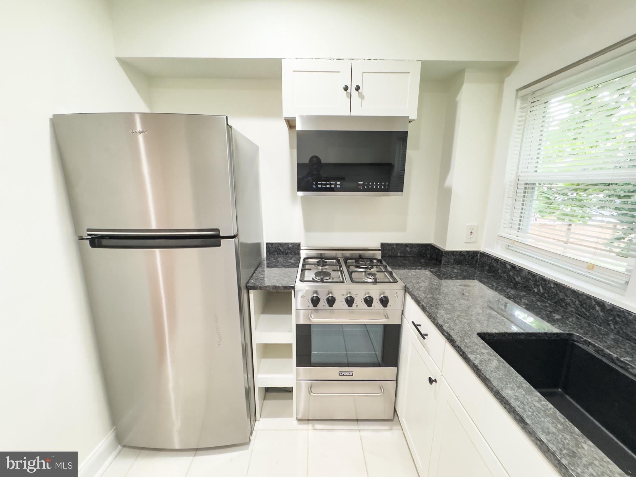 2807 4TH Street NE – photo 3