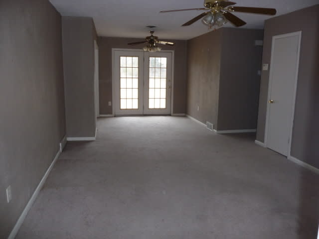 Central location, large corner lot – photo 2
