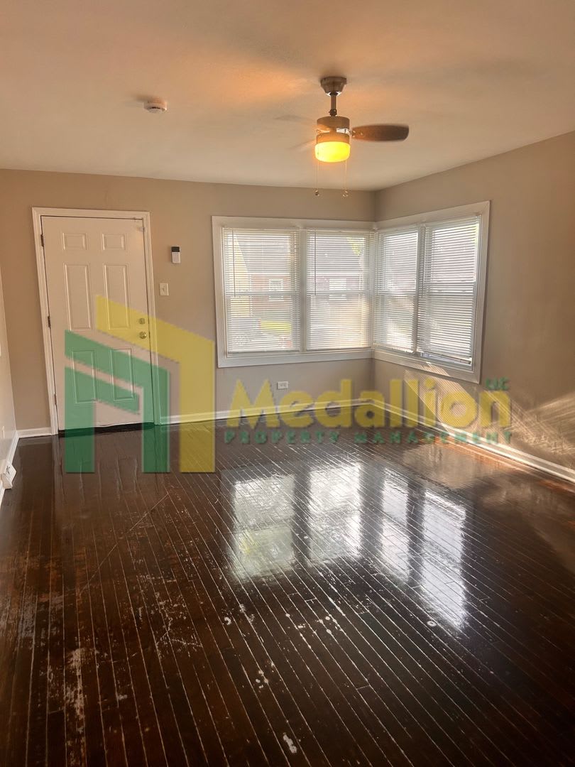 Updated 3-Bedroom Raised Brick Ranch with Spacious Backyard – photo 3