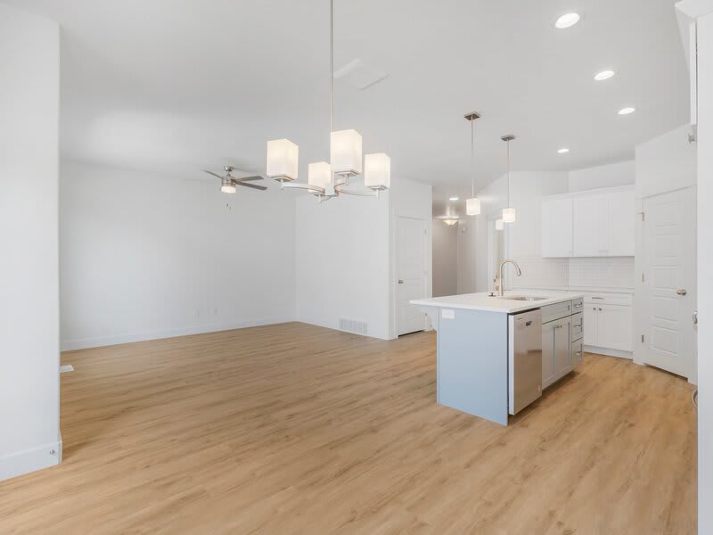 4628 West Boseman Lane – photo 3