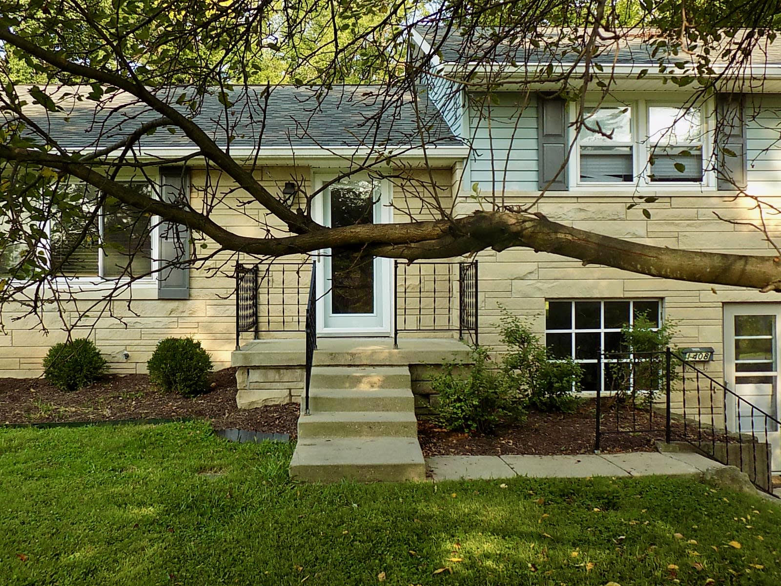 1408 South Longwood Drive – photo 4