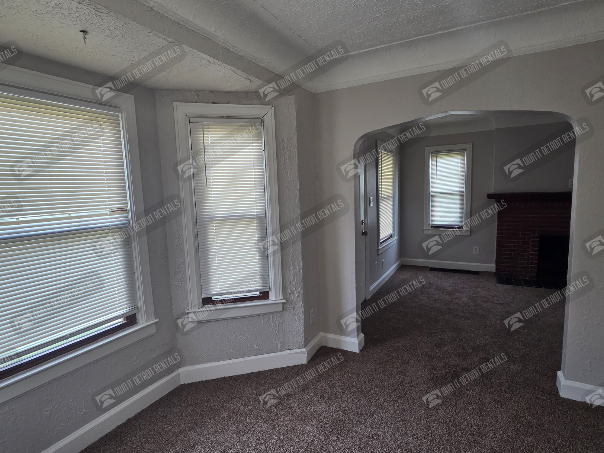 8891 Whitcomb St – photo 4