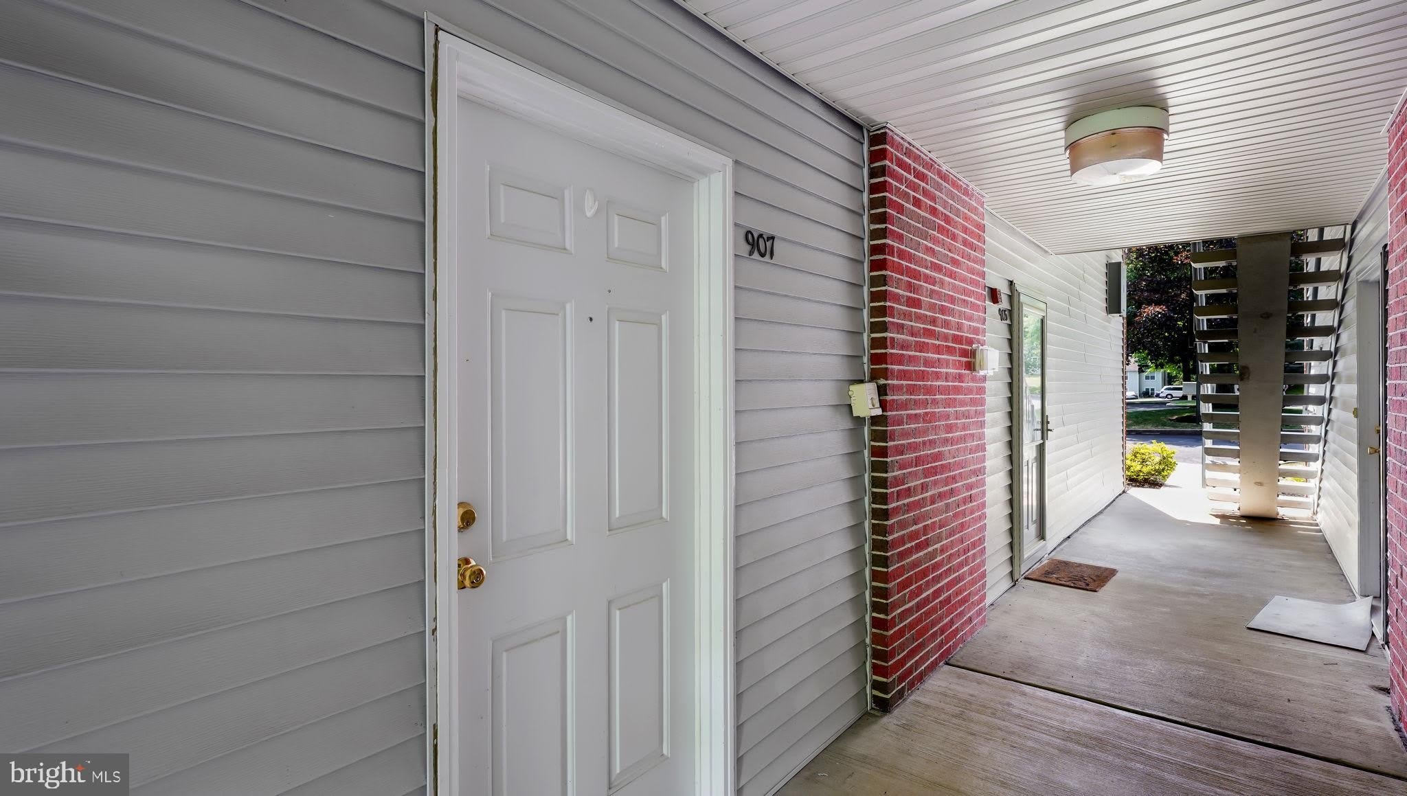 907 DIAMOND Drive – photo 4