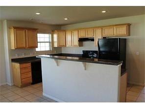 935 Kensington Drive – photo 3