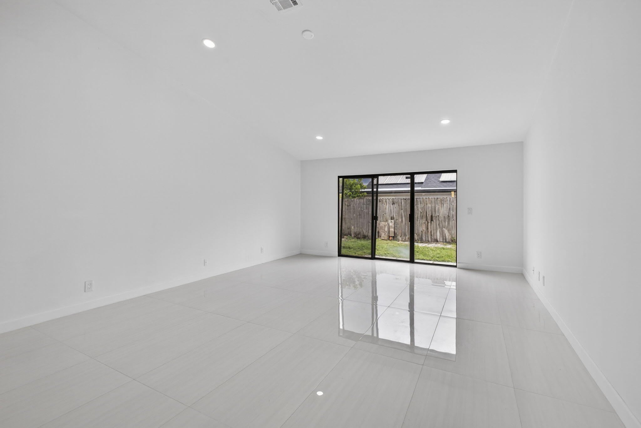 7771 Blackwood Lane – photo 5