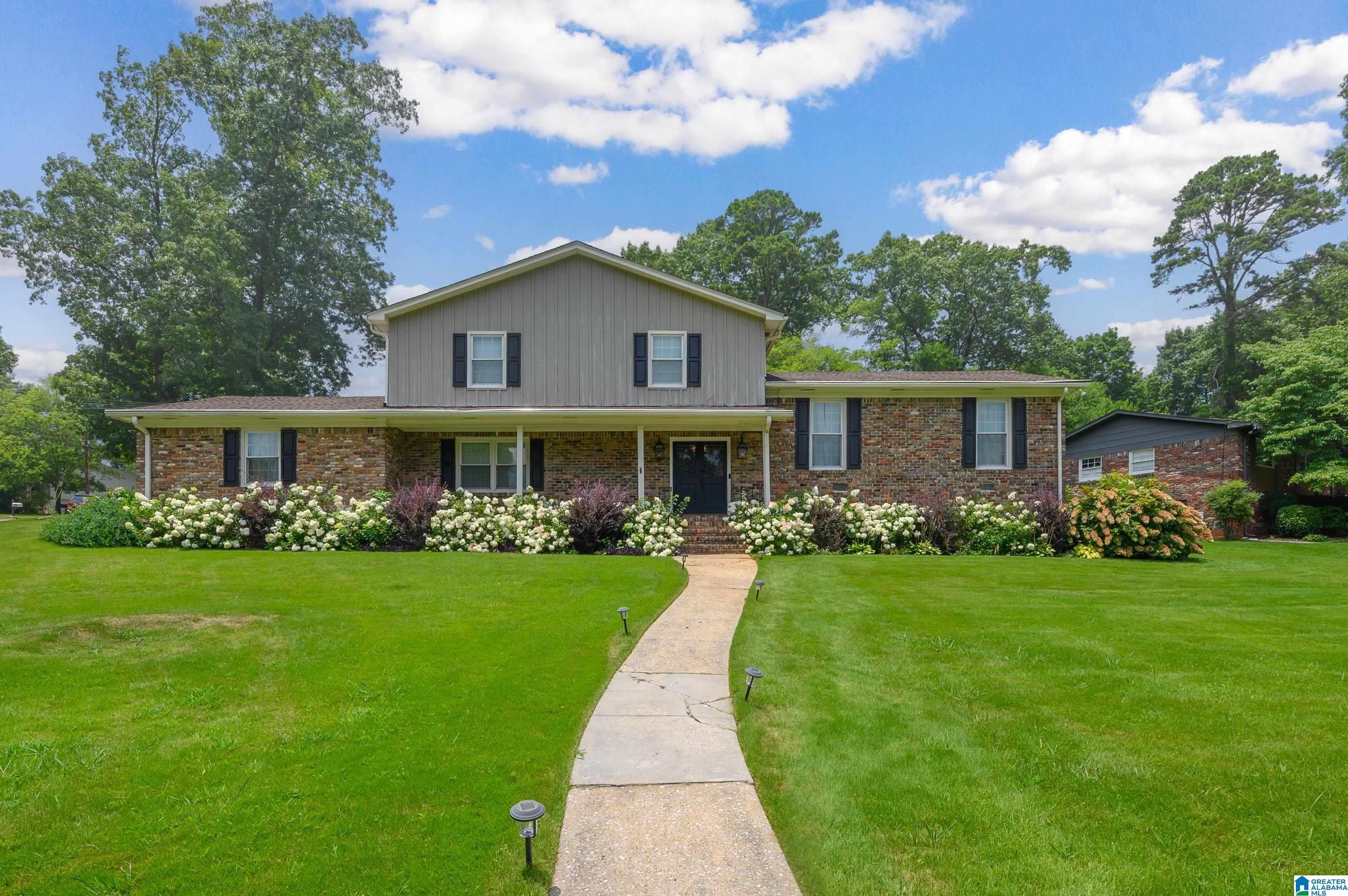 2344 Queensview Road – photo 1