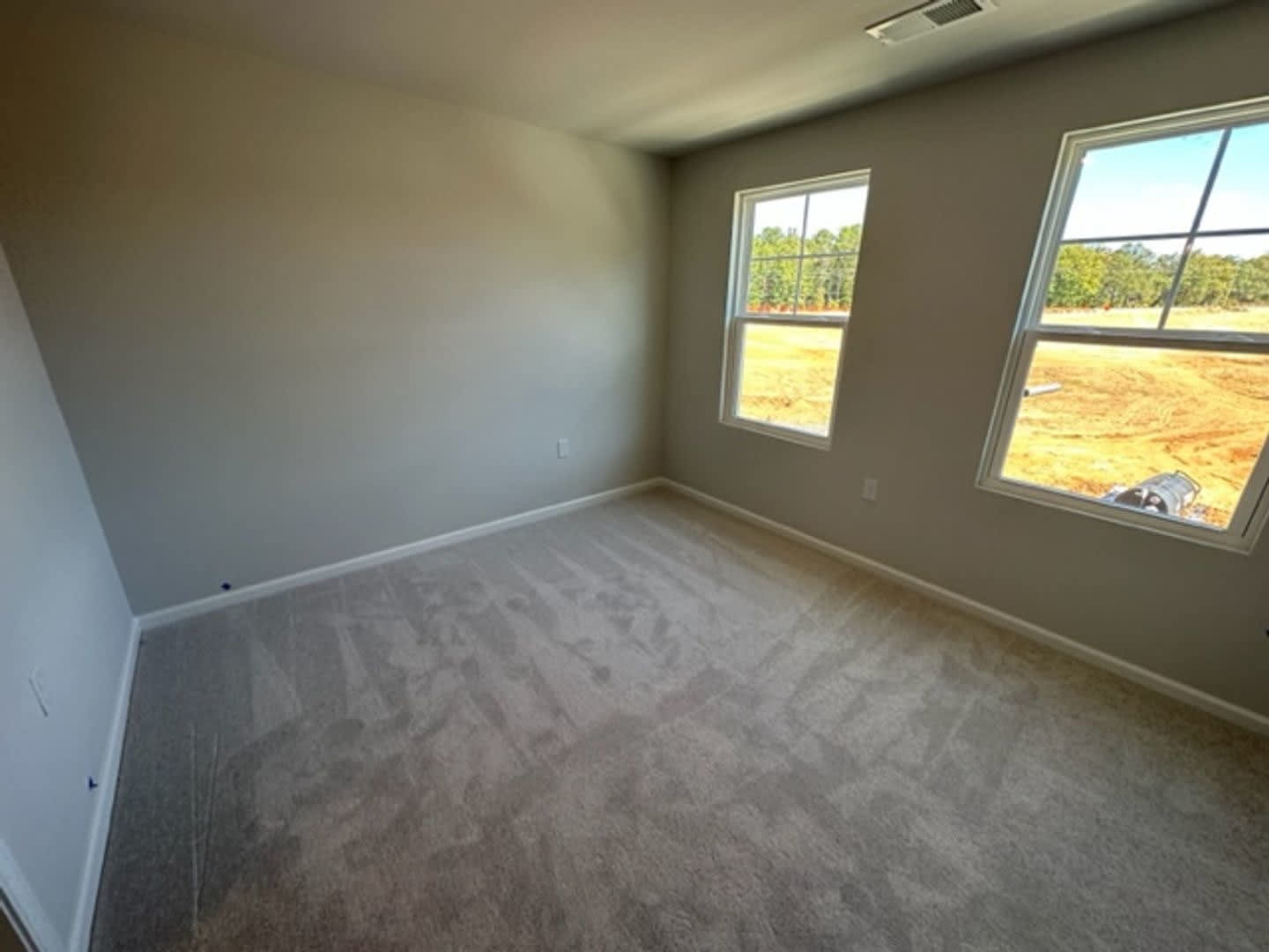 Room In 3 Bedroom Townhome At Kipp Ln – photo 3
