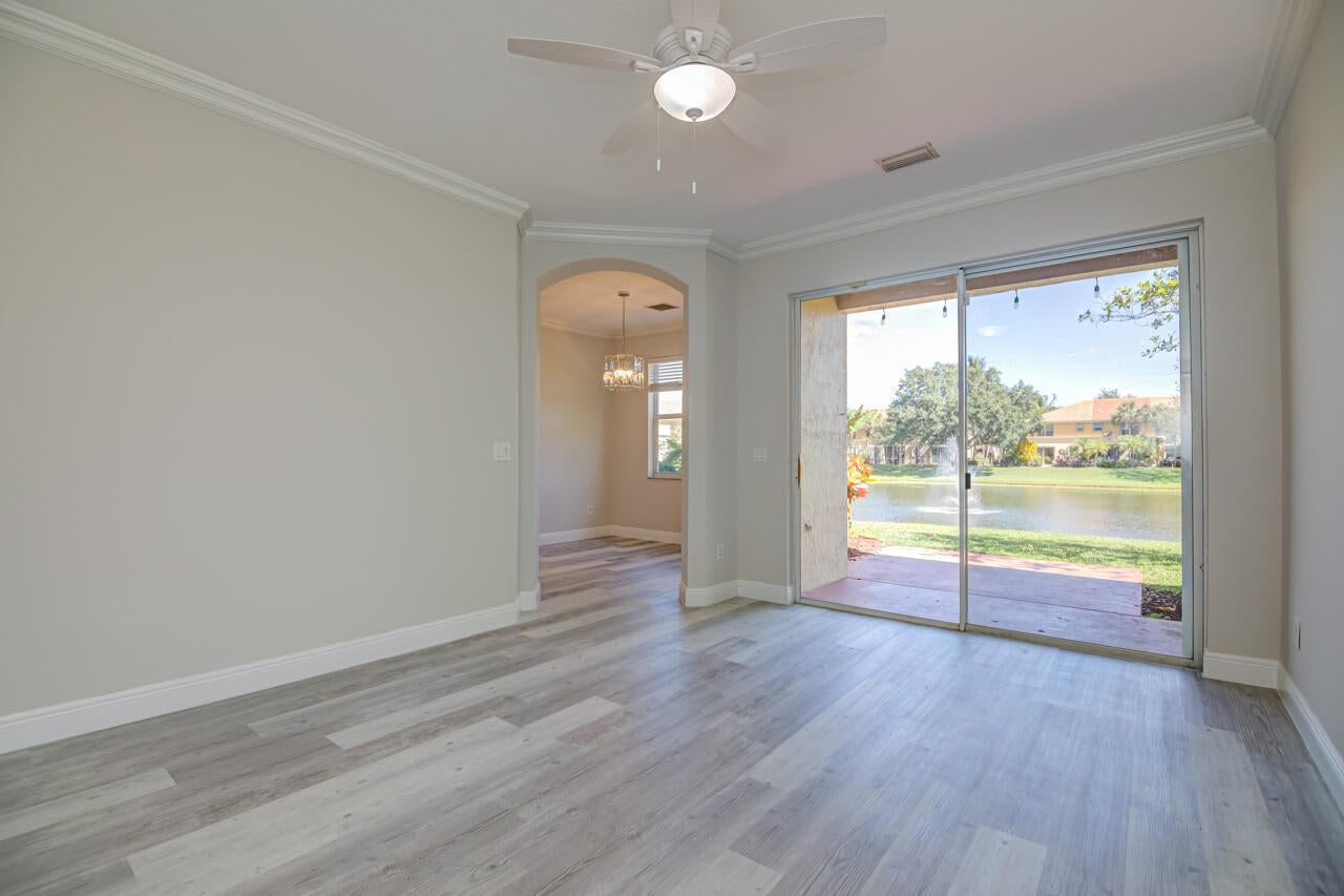 446 Rainbow Springs Terrace – photo 2