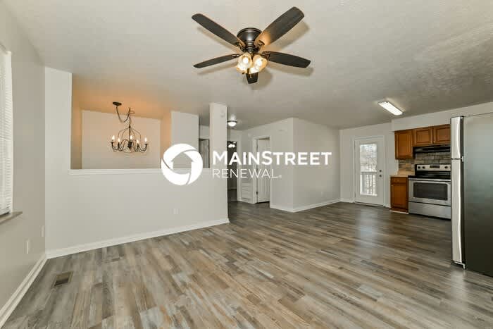 5805 Whisper Wood Road – photo 3