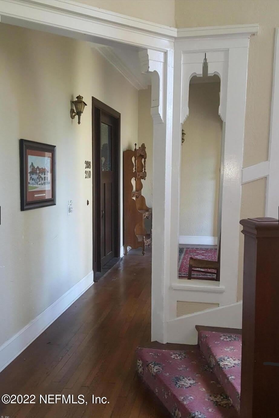 212 ST JOHNS Avenue – photo 4