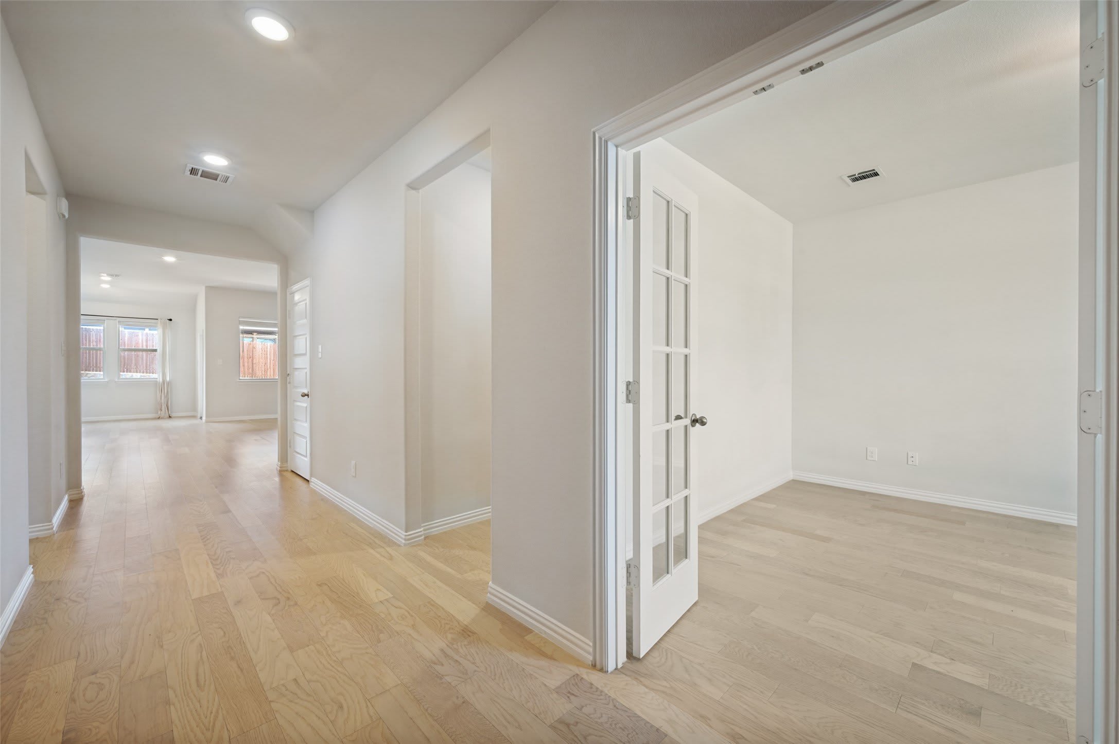 3437 Loftwood Lane – photo 4