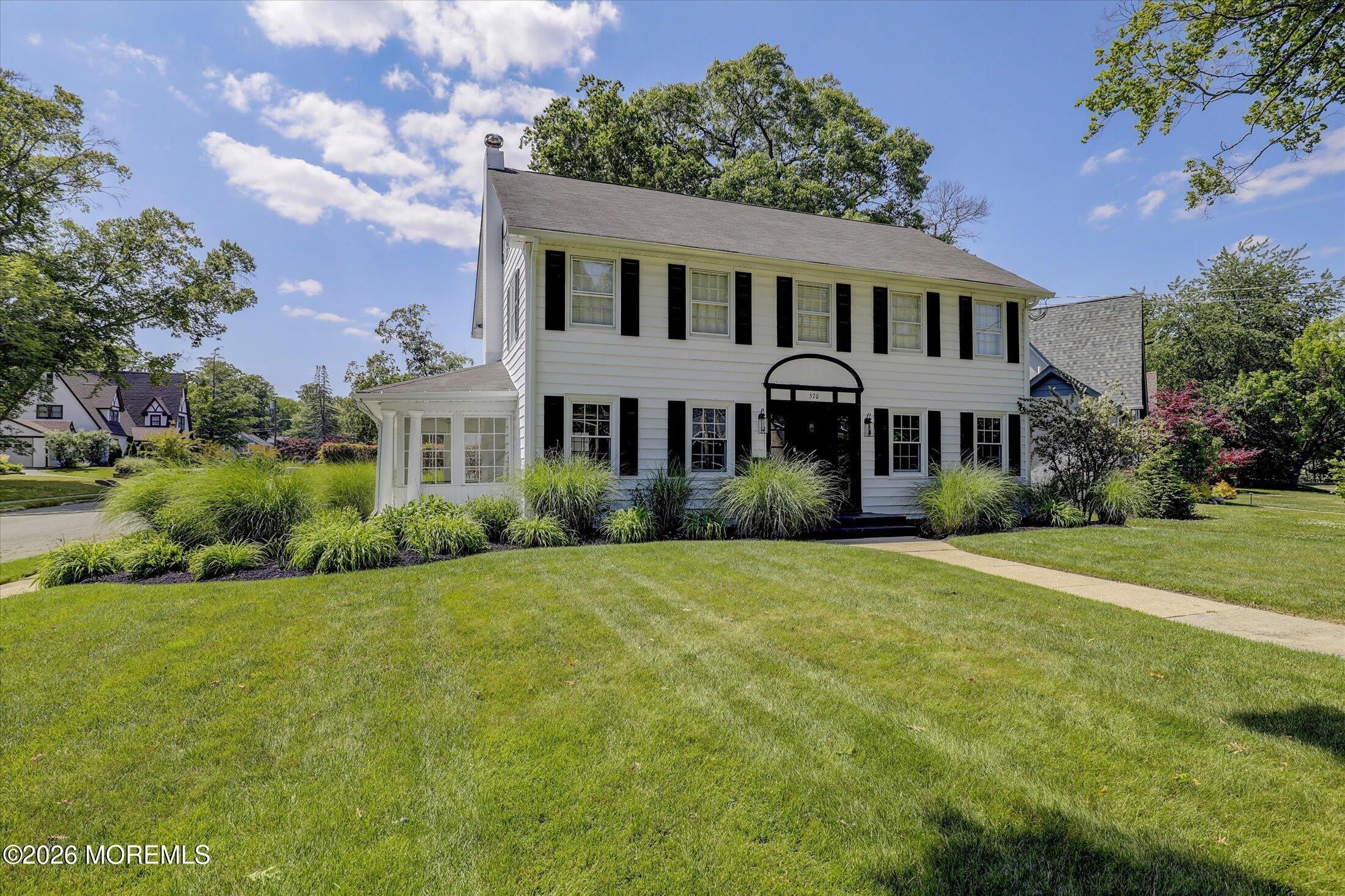 570 N Edgemere Drive – photo 2