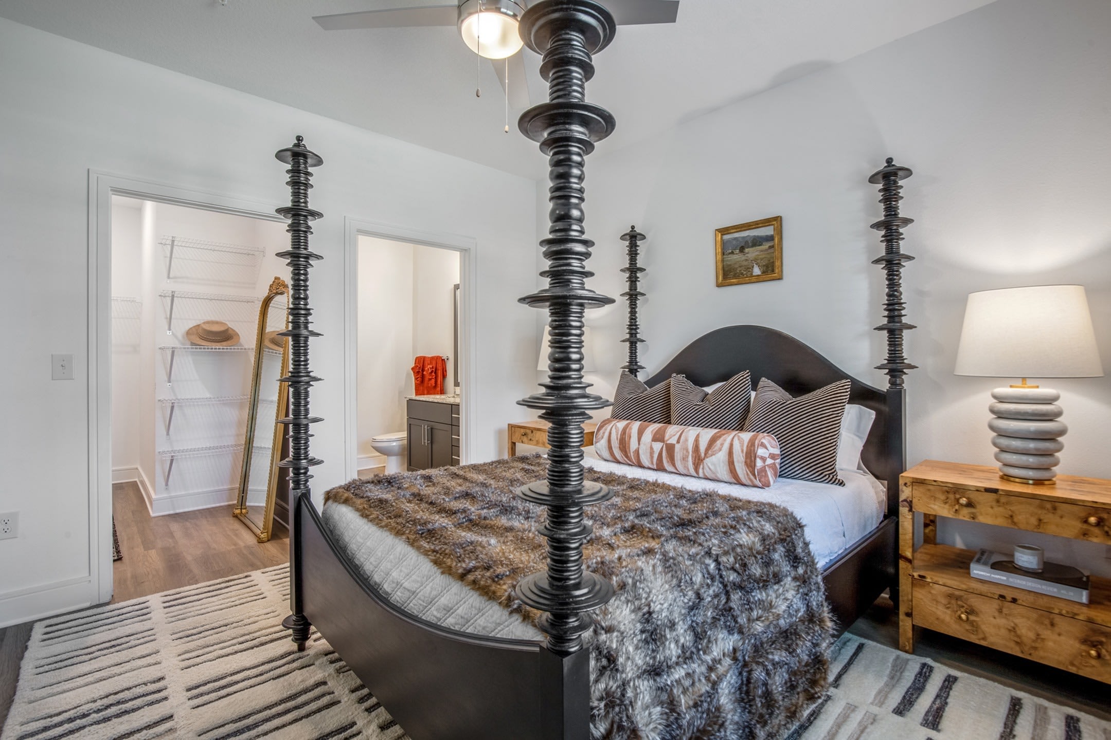 Cyan Mallard Creek Apartments – photo 4