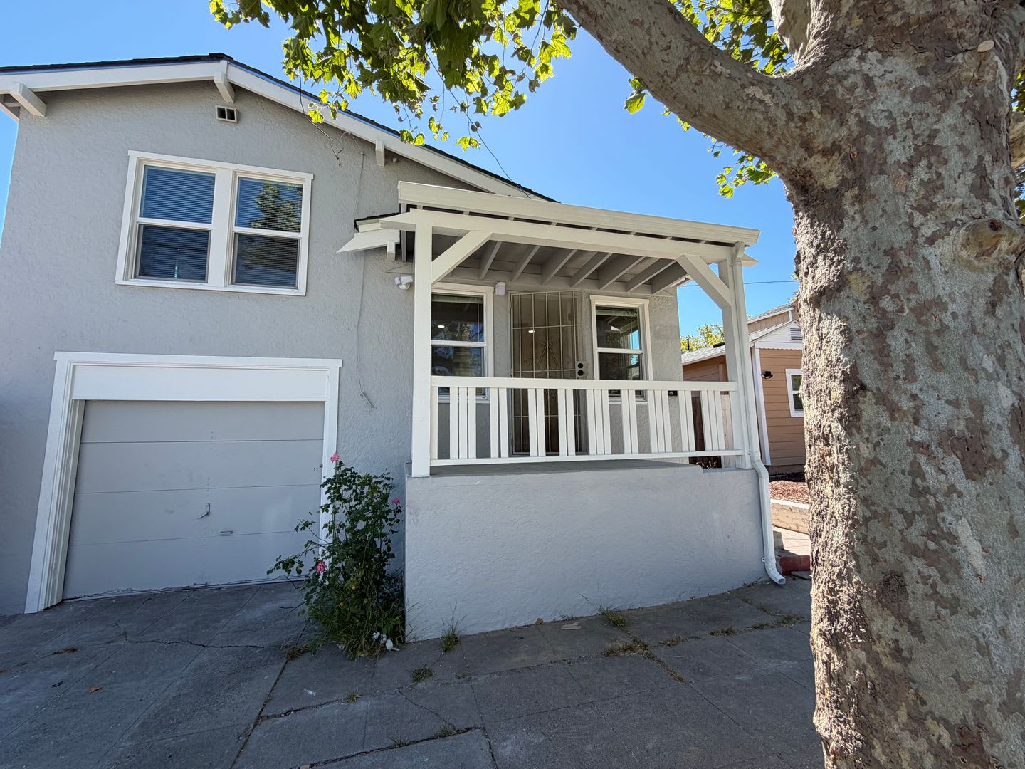 Quaint 1 Bedroom And 1 Bathroom Home Completely Renovated Rental – photo 1