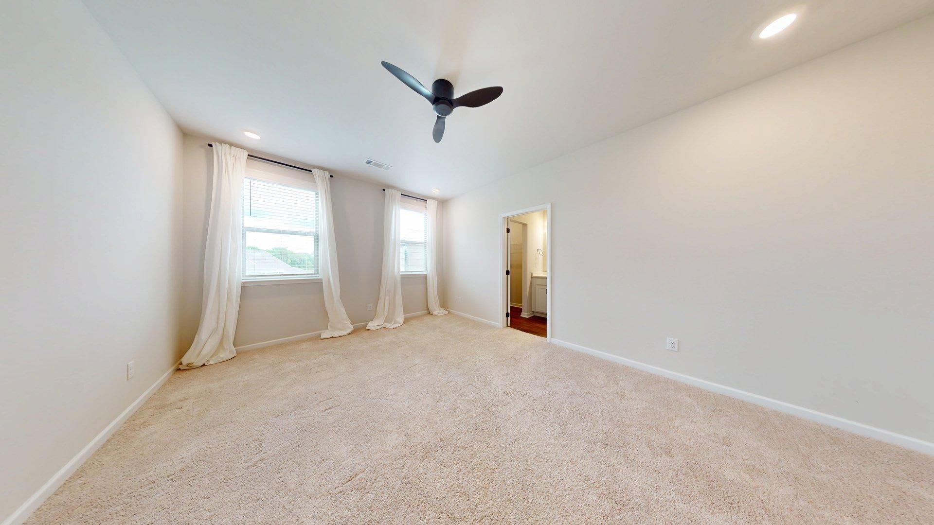 Beautiful Newer Construction Home on Mimms Trail! – photo 5