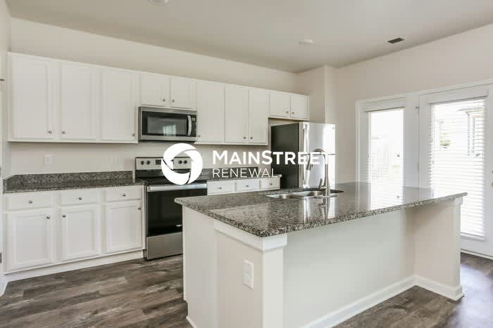 248 Hamilton Pointe Drive – photo 4