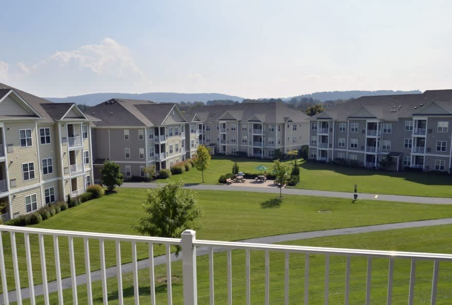 Woodmont Mews Apartments – photo 3