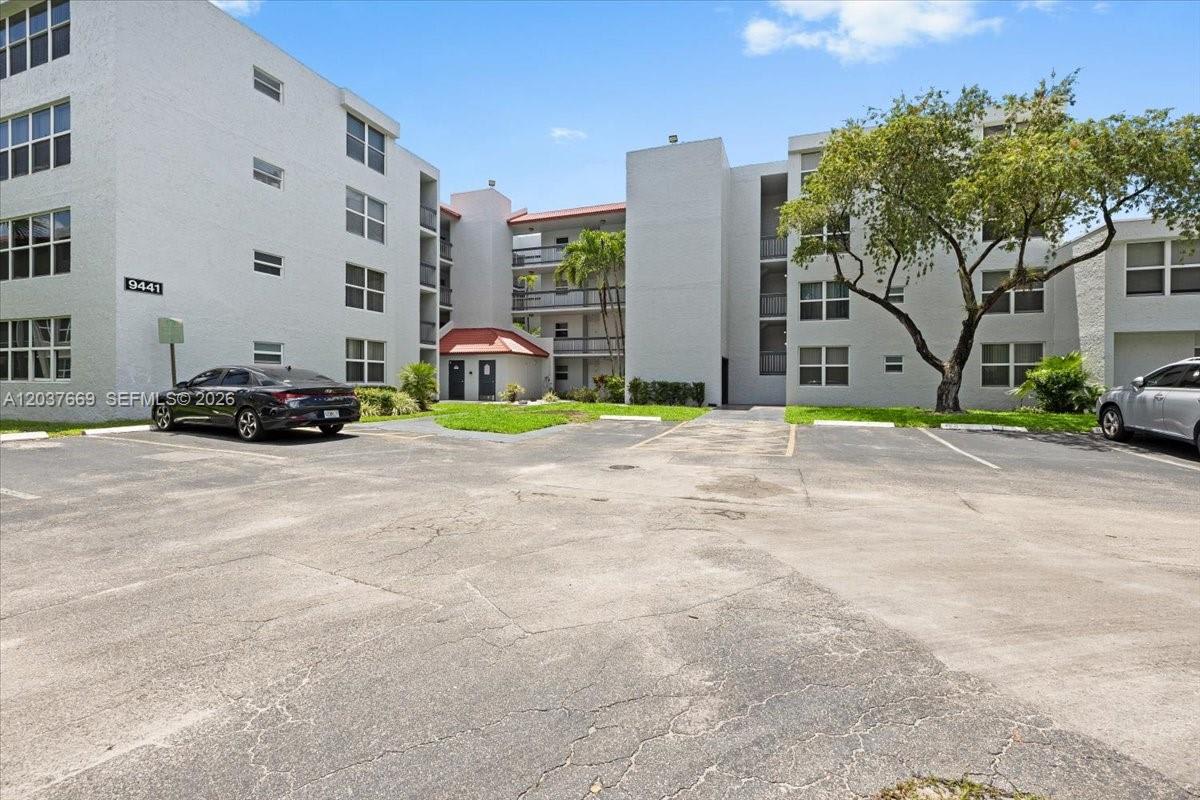 9441 Evergreen Place – photo 1