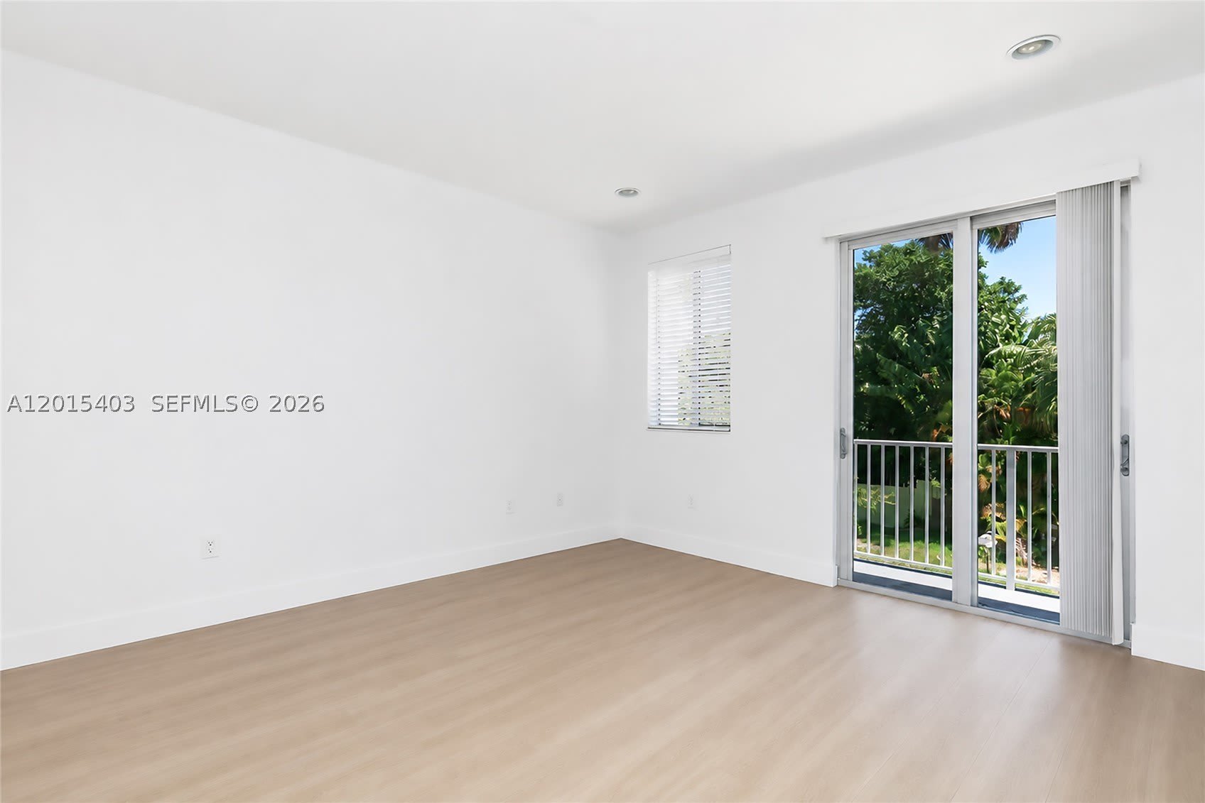 2610 NE 213th St – photo 4