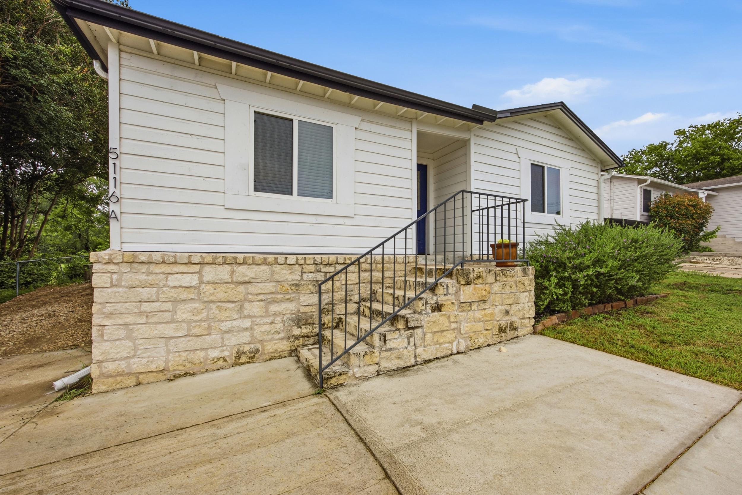 5116 Heflin LaneUnit #1 – photo 4