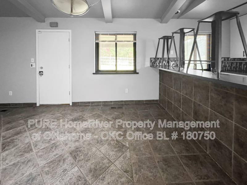 4720 NE 31st St – photo 3