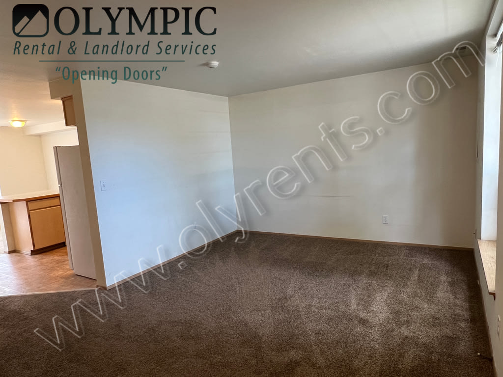 827 Jefferson St SE – photo 3