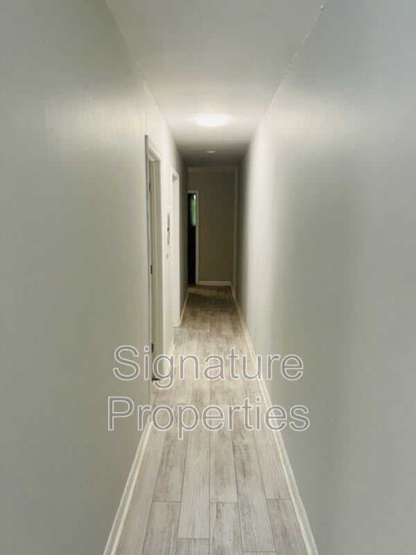 1221 Montgomery Ave – photo 5