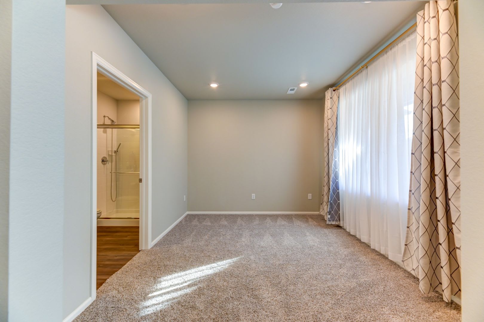 Spacious 4BR 4BA Furnished New Townhouse in Arvada – photo 5