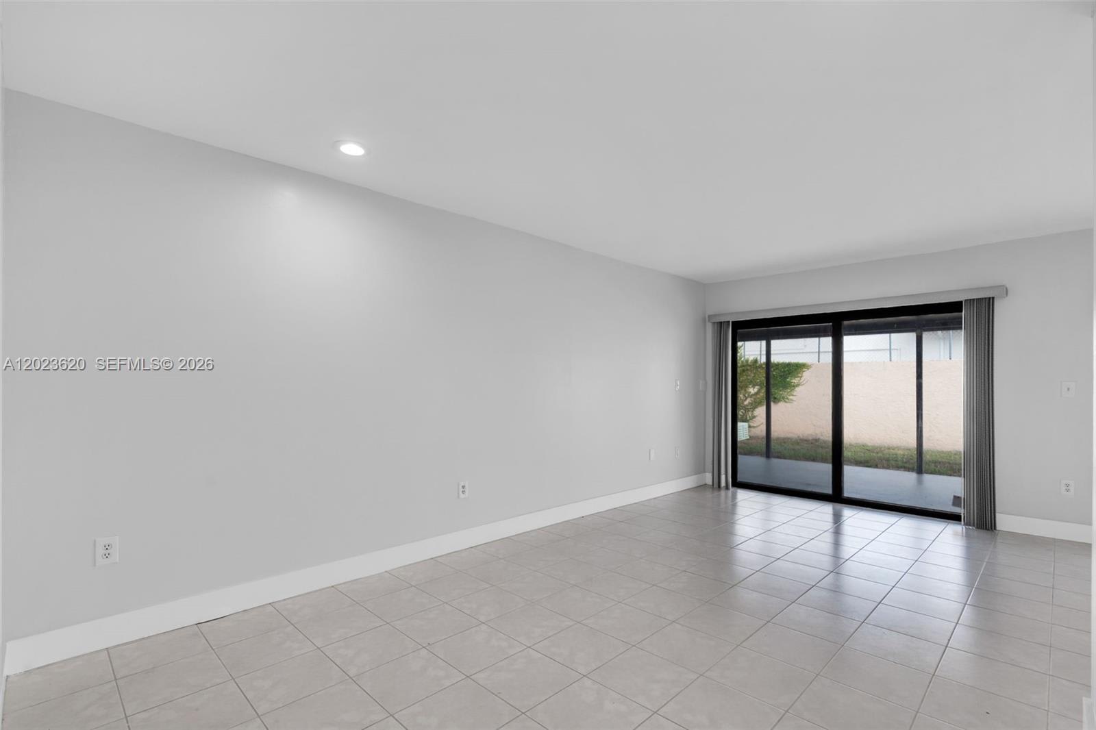 3815 Southwest 82nd Avenue – photo 3