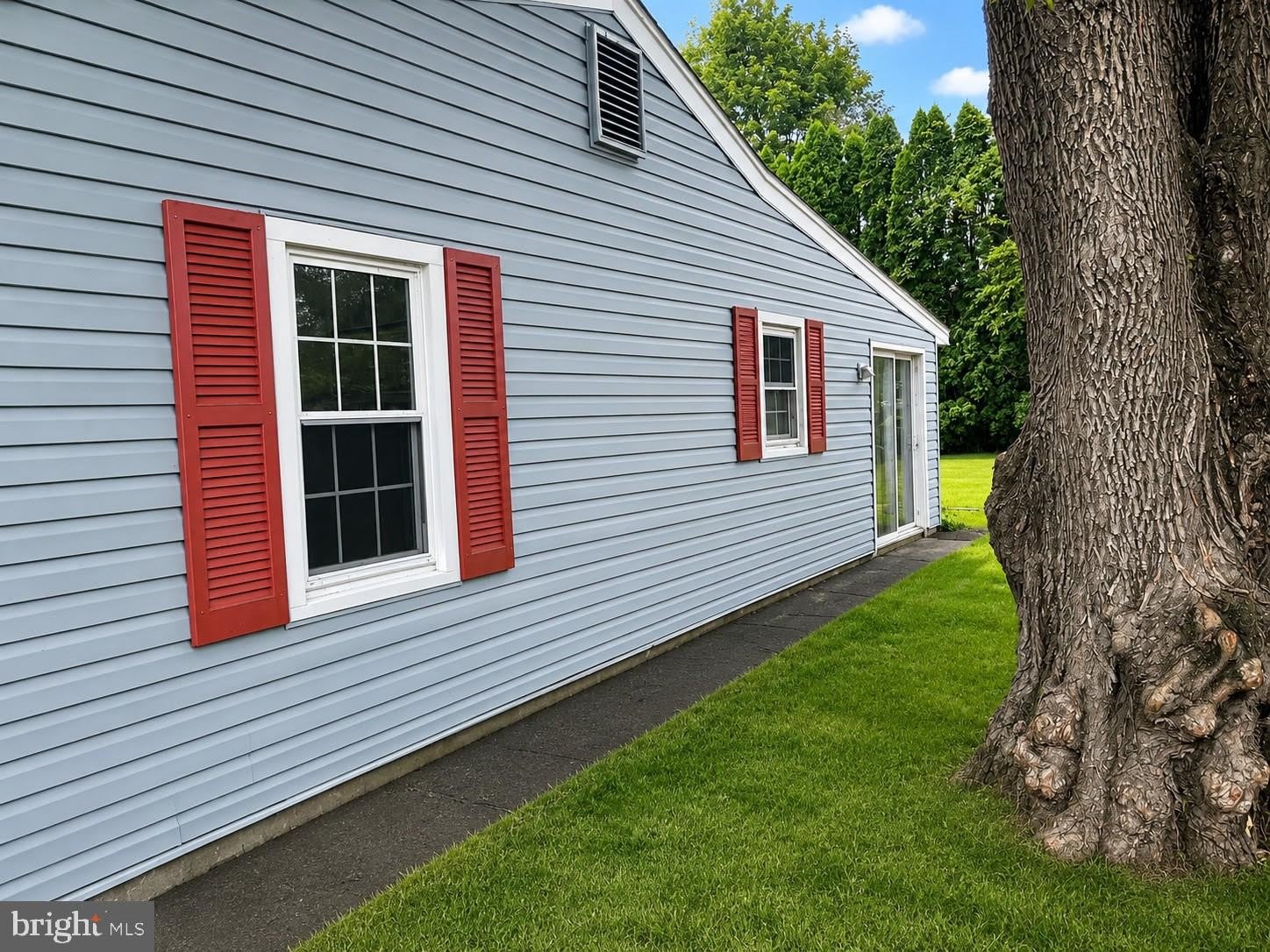 1705 ILLINGSWORTH Street – photo 5