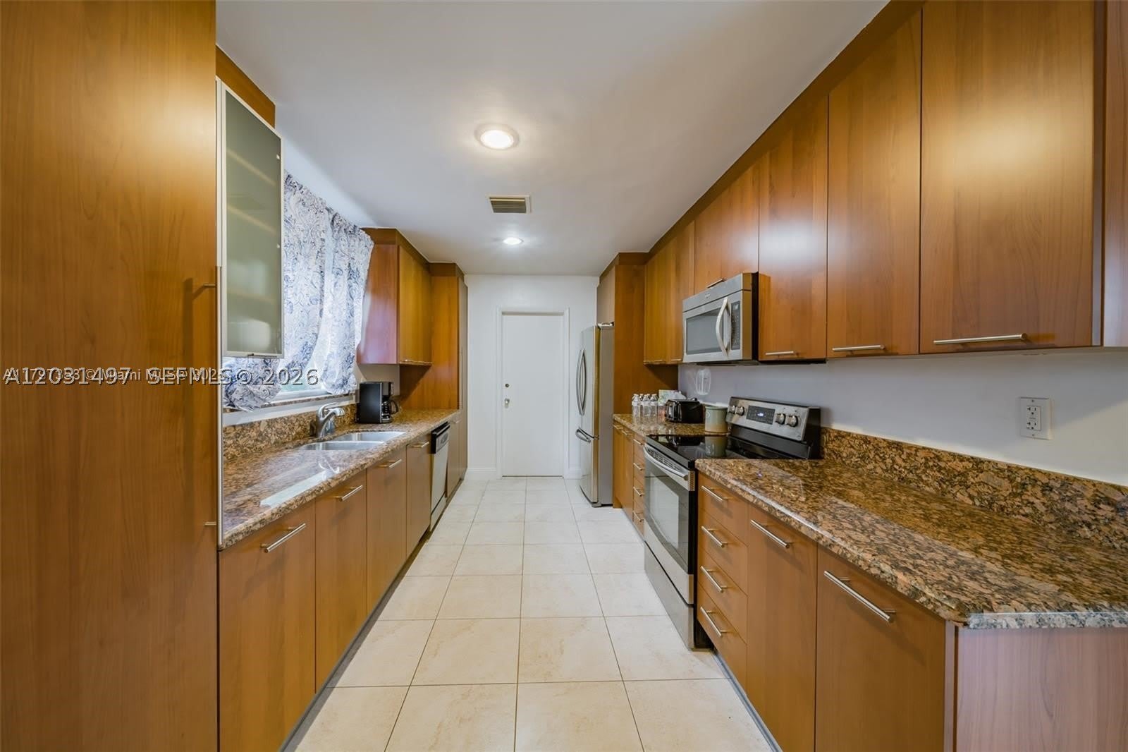 4410 N Buchanan St – photo 5