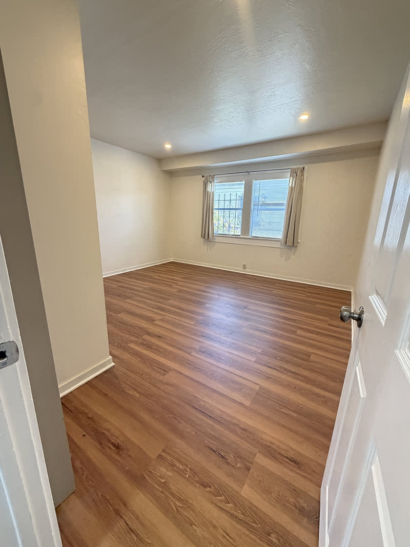 2539 Grande Vista Avenue – photo 5