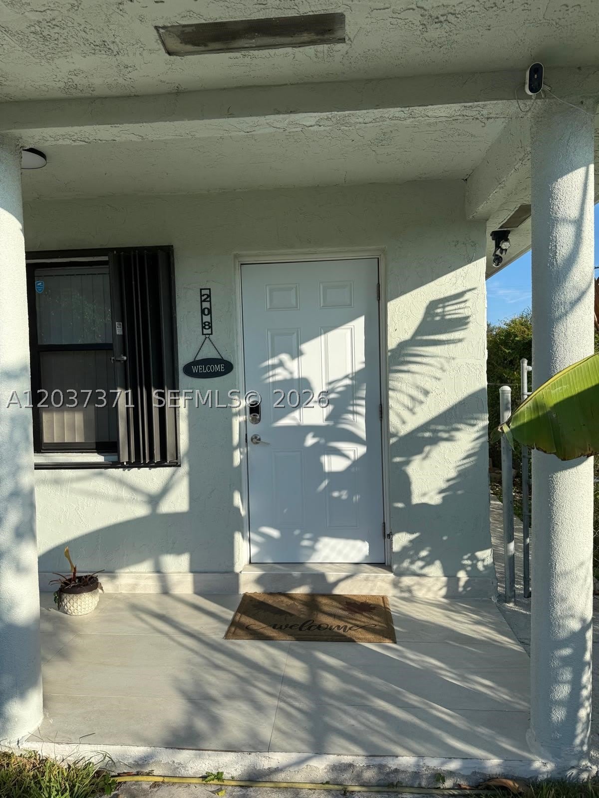 208 NW 7th St – photo 2