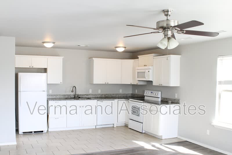 5007 Sw Fieldstone Blvd – photo 2