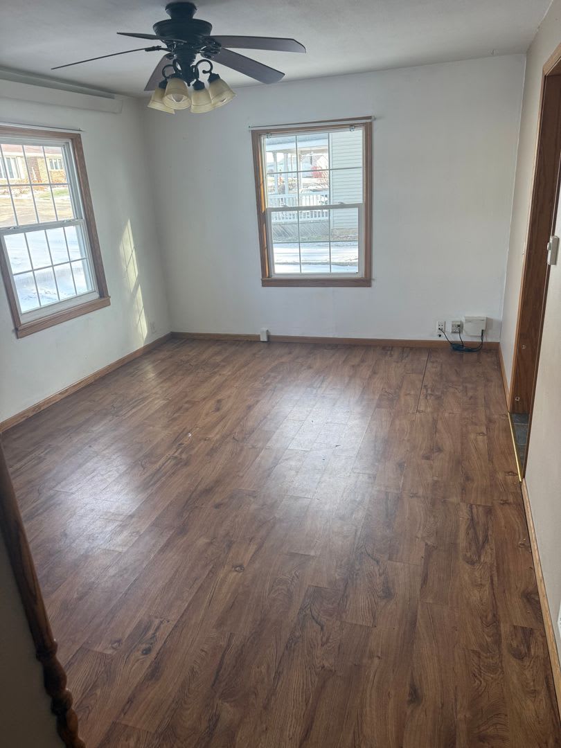 2 bed 1 bath house – photo 2