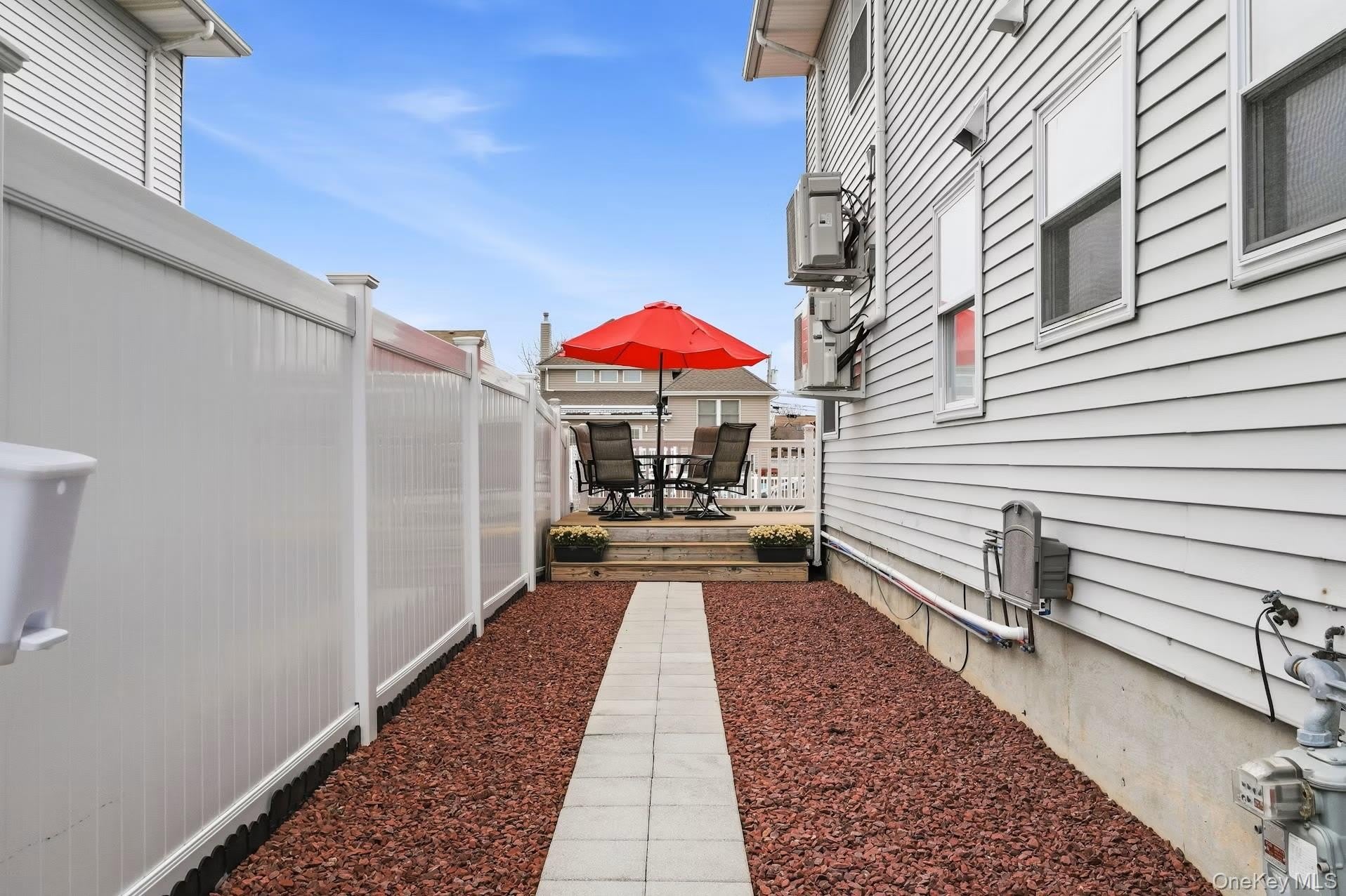 251 Arthur Street – photo 4