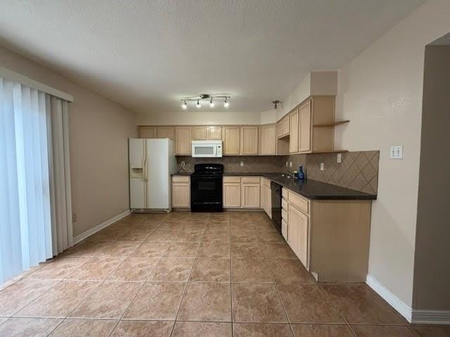 1752 NEWPORT Place – photo 2